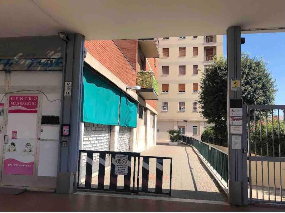 Splendido Appartamento In Zona Fiera A בולוניה מראה חיצוני תמונה